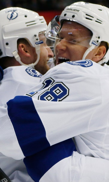 Lightning dismantle Avalanche, finish off road trip with big win